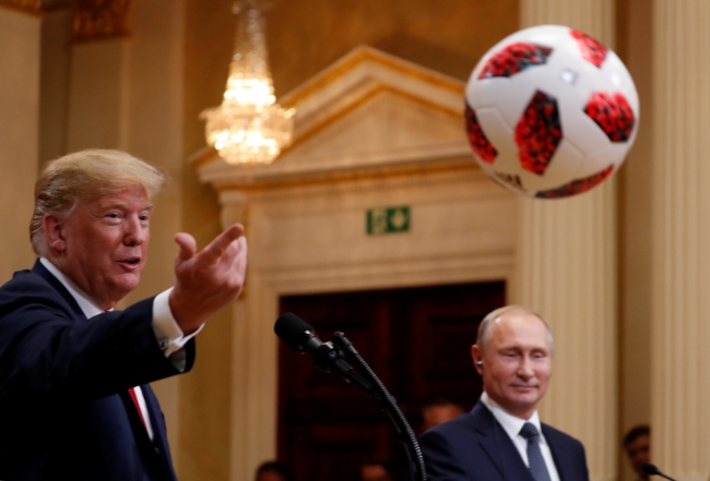 Putin'den Trump'a esprili yanıt